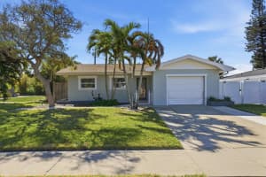 43 KIPLING PLAZA, CLEARWATER BEACH, FL 33767 Sold 04/17/26