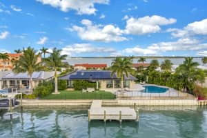 735 126TH AVENUE, TREASURE ISLAND, FL 33706 - MLS#MFRTB8465656