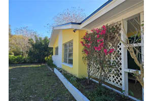 1649 Souvenir Dr, CLEARWATER