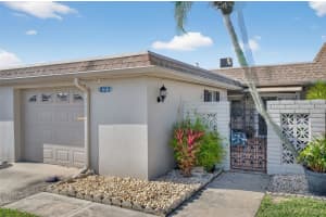 427 Boca Ciega Point Blvd N, ST PETERSBURG