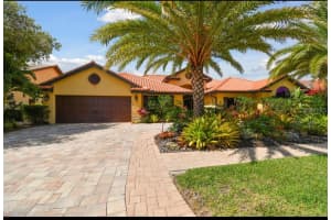 9805 COMPASS POINT WAY, TAMPA, FL 33615 - MLS#MFRTB8465679