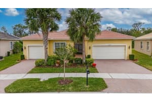 16227 DIAMOND BAY DRIVE, WIMAUMA, FL 33598 - MLS#MFRTB8465706