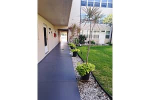 9940 47TH AVENUE, ST PETERSBURG, FL 33708 - MLS#MFRTB8465755