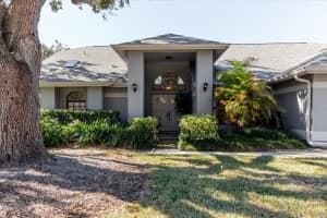 802 Centerwood Dr, TARPON SPRINGS