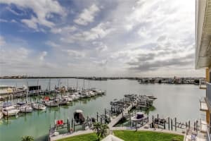 425 150TH AVENUE, MADEIRA BEACH, FL 33708 - MLS#MFRTB8465844