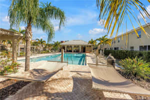 5284 6TH WAY, ST PETERSBURG, FL 33703 - MLS#MFRTB8465882