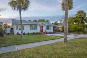 944 BRUCE AVENUE, CLEARWATER BEACH, FL 33767 - MLS#MFRTB8465912