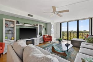 220 BELLEVIEW BOULEVARD, BELLEAIR, FL 33756 - MLS#MFRTB8465970