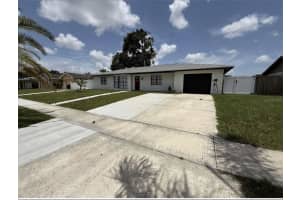 516 E Anglewood Dr, BRANDON 516 E Anglewood Dr, BRANDON