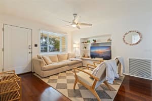 129 LINCOLN CIRCLE, ST PETERSBURG, FL 33702 - MLS#MFRTB8466038