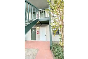 12407 OAK CEDAR PLACE, TAMPA, FL 33612 - MLS#MFRTB8466047