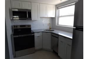 11355 3RD STREET, TREASURE ISLAND, FL 33706 - MLS#MFRTB8466048