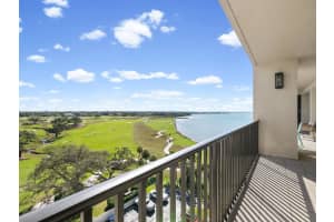 4 BELLEVIEW BOULEVARD, BELLEAIR, FL 33756 - MLS#MFRTB8466067