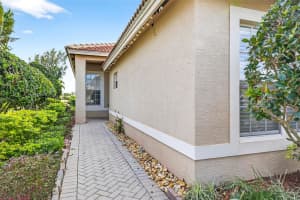 15709 CRYSTAL WATERS DRIVE, WIMAUMA, FL 33598 - MLS#MFRTB8466085