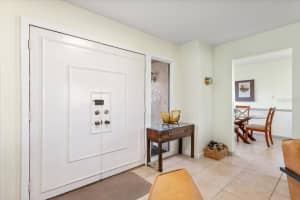 5905 LA VISTA LANE, BRADENTON, FL 34210 - MLS#MFRTB8466109