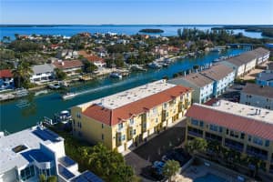 1067 PINELLAS BAYWAY S, ST PETERSBURG, FL 33715 - MLS#MFRTB8466165