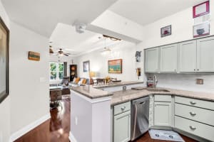 100 4TH AVENUE, ST PETERSBURG, FL 33701 - MLS#MFRTB8466243