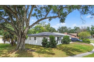 3015 SAINT CHARLES DR DRIVE, TAMPA, FL 33618 - MLS#MFRTB8466279