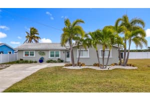 533 JOHNS PASS AVENUE, MADEIRA BEACH, FL 33708 - MLS#MFRTB8466322