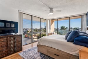 1 KEY CAPRI #312E, TREASURE ISLAND, FL 33706 - MLS#MFRTB8466352