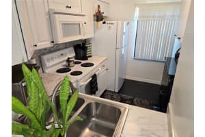 4638 LAKE BOULEVARD, CLEARWATER, FL 33762 - MLS#MFRTB8466408