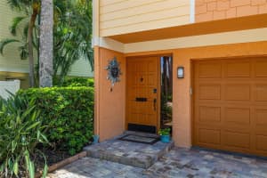 533 SANDY HOOK ROAD, ST PETERSBURG, FL 33706 - MLS#MFRTB8466418