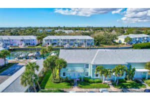4799 COQUINA KEY DRIVE, ST PETERSBURG, FL 33705 - MLS#MFRTB8466453