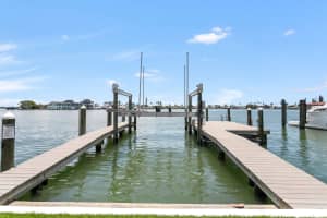 905 Bay Point Dr Madeira Beach, FL 33708 - Off Market