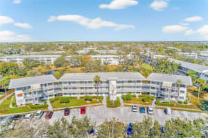 11201 80TH AVENUE, SEMINOLE, FL 33772 - MLS#MFRTB8466676