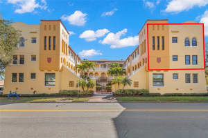 210 22ND AVENUE, ST PETERSBURG, FL 33704 - MLS#MFRTB8466730