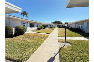 402 DORCHESTER PLACE, SUN CITY CENTER, FL 33573 - MLS#MFRTB8466768