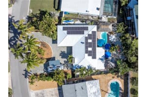 6933 SHORE DRIVE, ST PETERSBURG, FL 33707 - MLS#MFRTB8466852