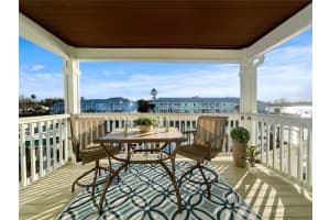 5037 STARFISH DRIVE, ST PETERSBURG, FL 33705 - MLS#MFRTB8466874