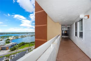 17940 GULF BOULEVARD, REDINGTON SHORES, FL 33708 - MLS#MFRTB8466877