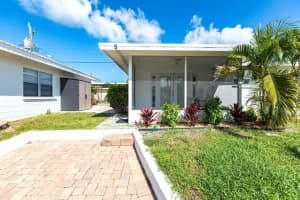 6020 MIDNIGHT PASS ROAD, SARASOTA, FL 34242 - MLS#MFRTB8466989