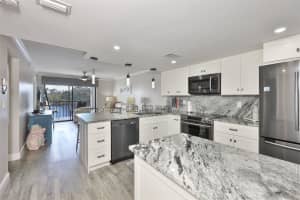 6077 113TH STREET, SEMINOLE, FL 33772 - MLS#MFRTB8467025