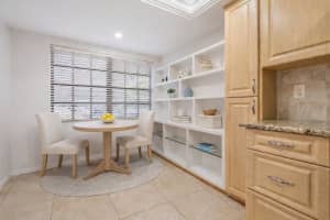 2020 LAKEVIEW DRIVE, CLEARWATER, FL 33763 - MLS#MFRTB8467037