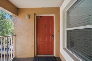 14820 PAR CLUB CIRCLE, TAMPA, FL 33618 - MLS#MFRTB8467056