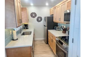 6020 MIDNIGHT PASS ROAD, SARASOTA, FL 34242 - MLS#MFRTB8467217