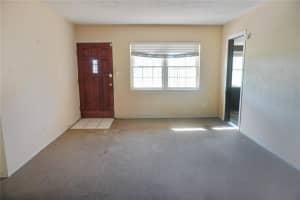 385 DOLPHIN AVENUE, ST PETERSBURG, FL 33705 - MLS#MFRTB8467232