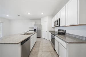 32597 KOBUK VALLEY AVENUE, WESLEY CHAPEL, FL 33543 - MLS#MFRTB8467241