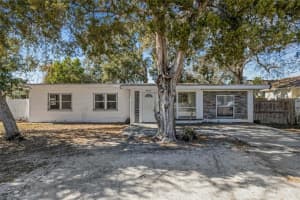 4560 68th St N, ST PETERSBURG