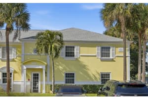 3783 POMPANO #B, ST PETERSBURG, FL 33705 - MLS#MFRTB8467347