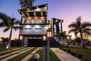 6062 Bayou Grande Blvd Ne, ST PETERSBURG