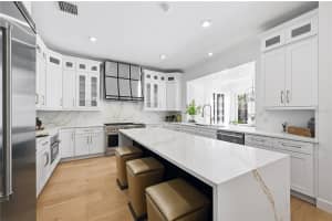 16502 MILLAN DE AVILA, TAMPA, FL 33613 Sold 02/26/26