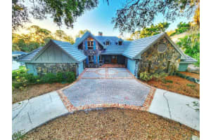 3522 Shoreline Cir, PALM HARBOR