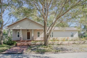 2015 5th St N, ST PETERSBURG