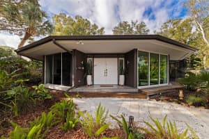 7117 SUNSHINE DRIVE, ST PETERSBURG, FL 33705 - MLS#MFRTB8467487