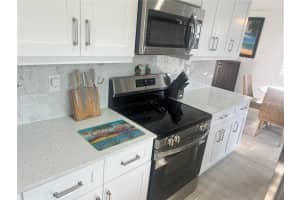 6020 MIDNIGHT PASS ROAD, SARASOTA, FL 34242 - MLS#MFRTB8467534