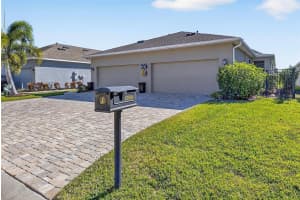 13890 KINGFISHER GLEN DRIVE, LITHIA, FL 33547 - MLS#MFRTB8467668